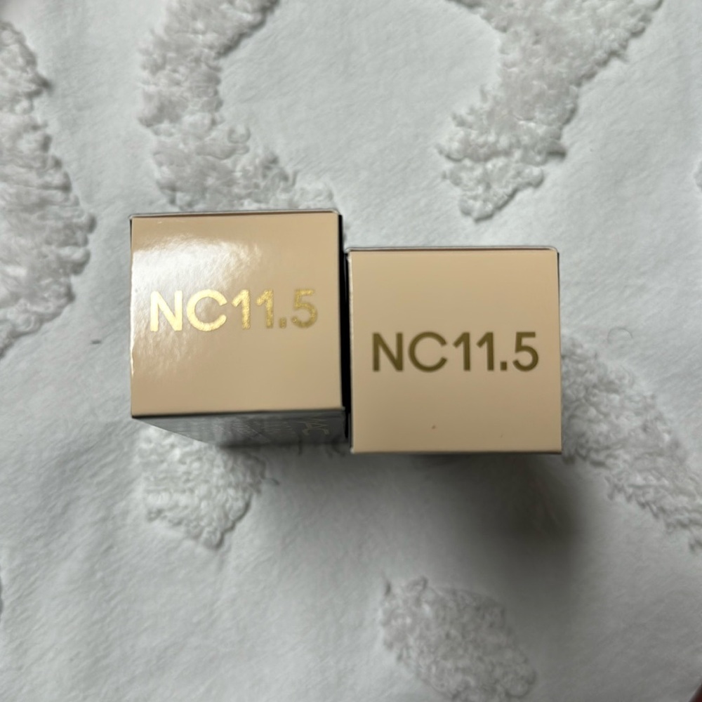 M.A.C foundation NC 11.5